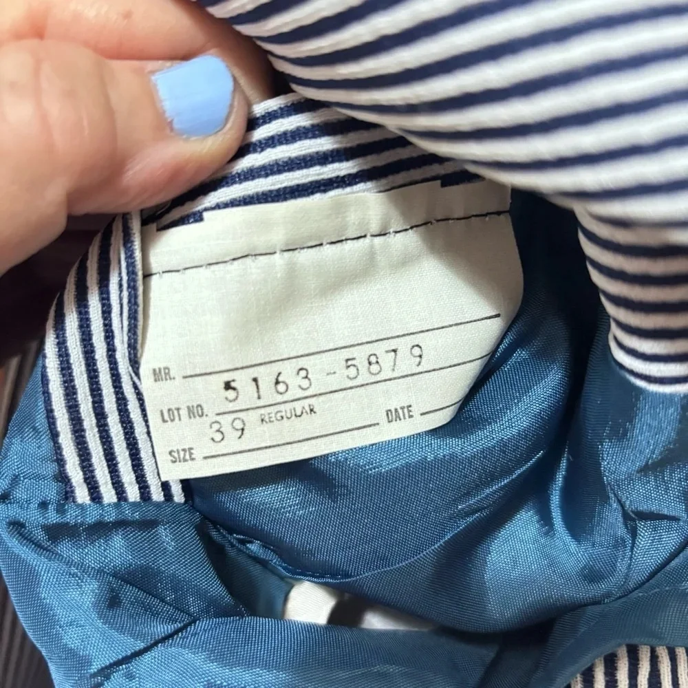 Roos Atkins Classic Blue and White Striped Blazer for Men size 39